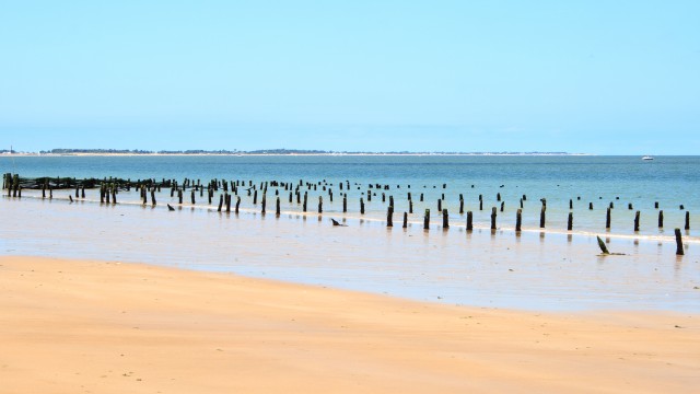 A quiet beach on the island of Oléron, France