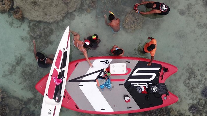 425Pro Get On Board with Moorea Coral Gardeners